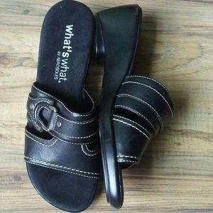 What's what by Aerosoles